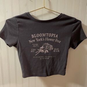 garage women’s cropped tee small